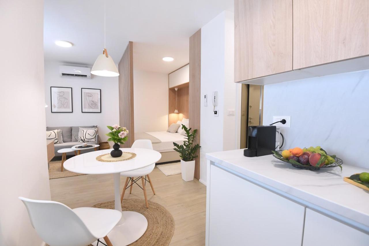 Consul Apartment - Zadar City Center ภายนอก รูปภาพ