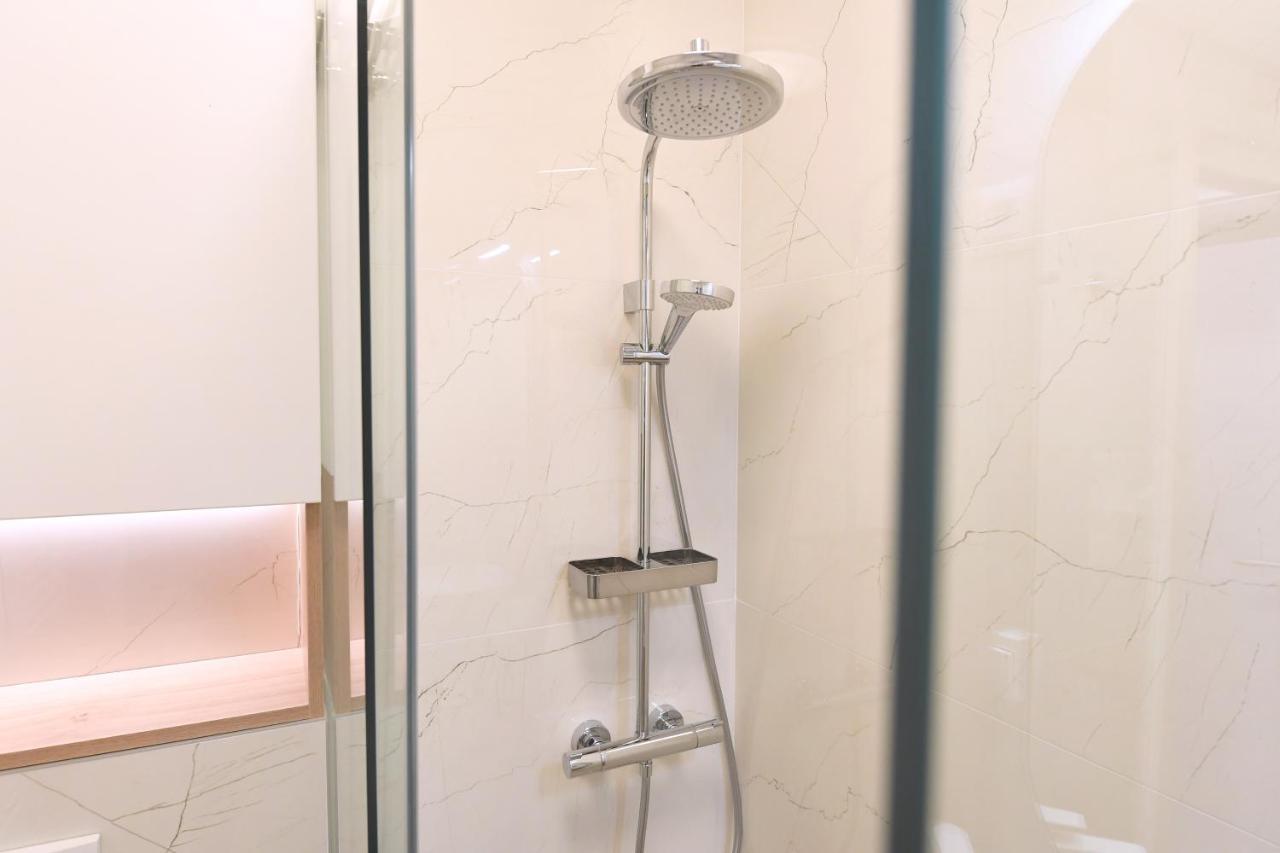 Consul Apartment - Zadar City Center ภายนอก รูปภาพ